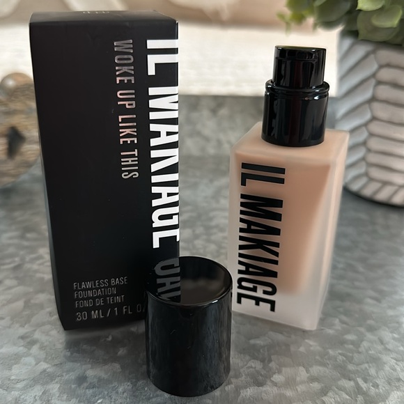 BNIB IL Makiage Foundation - Picture 5 of 5